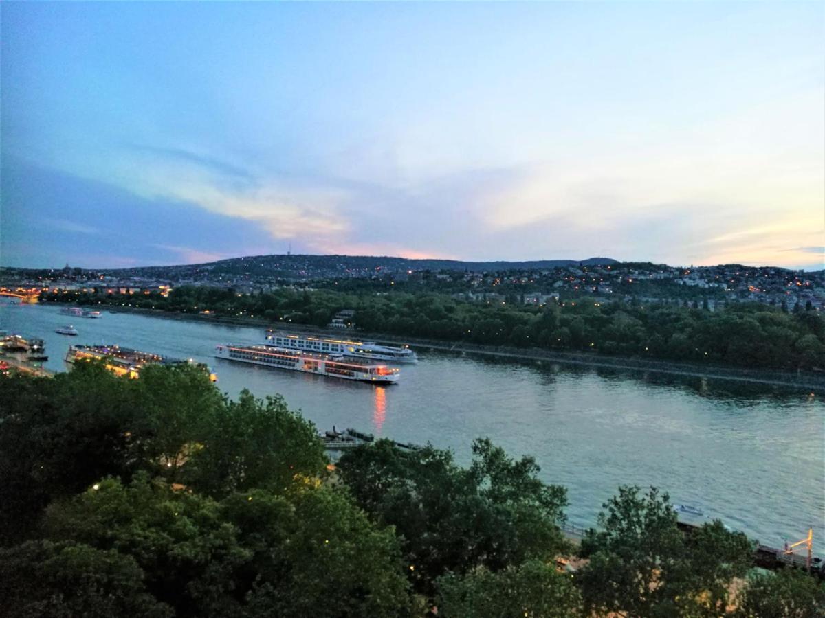 Duna View Apartment Budapest Exterior photo